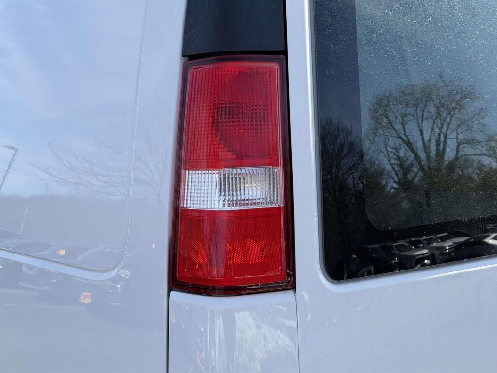 2024 Chevrolet Express 2500 Work Van Cargo