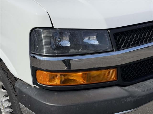 2024 Chevrolet Express 2500 Work Van Cargo