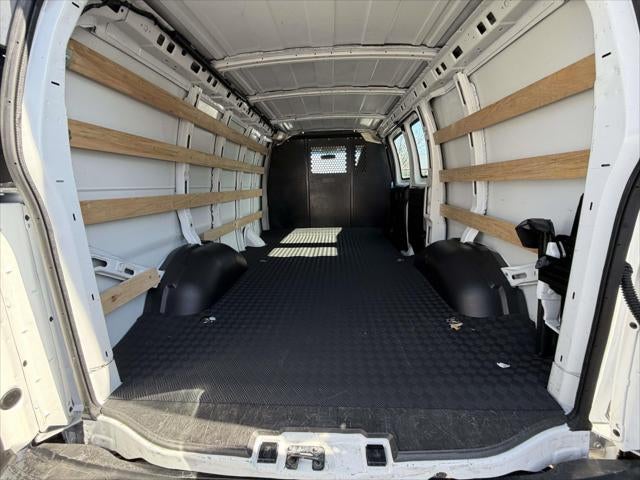 2024 Chevrolet Express 2500 Work Van Cargo