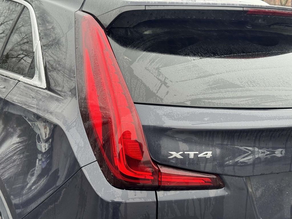 2023 Cadillac XT4 Premium Luxury