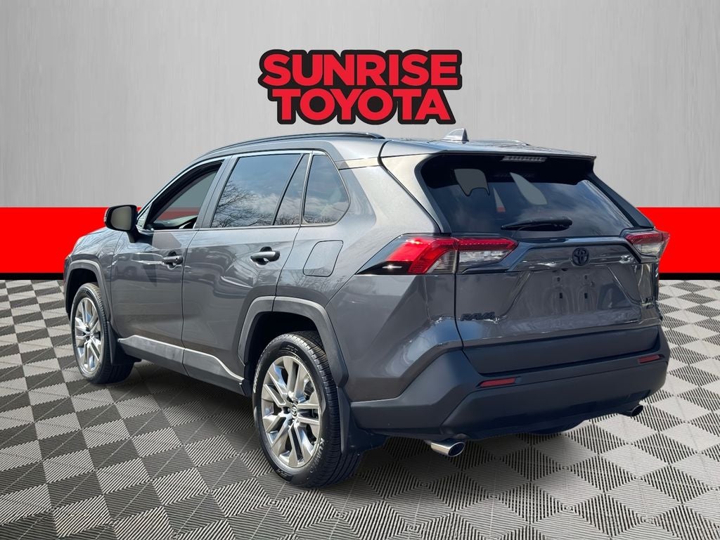 2019 Toyota RAV4 XLE Premium
