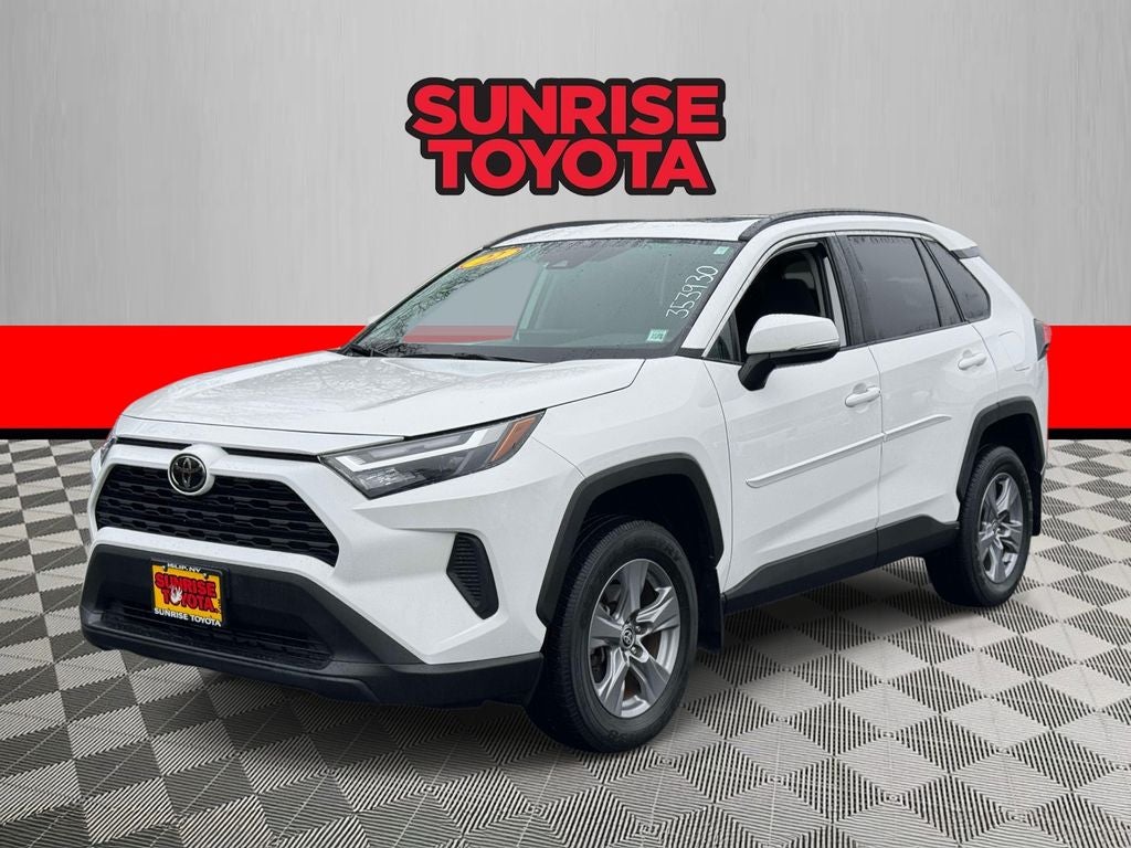2022 Toyota RAV4 XLE