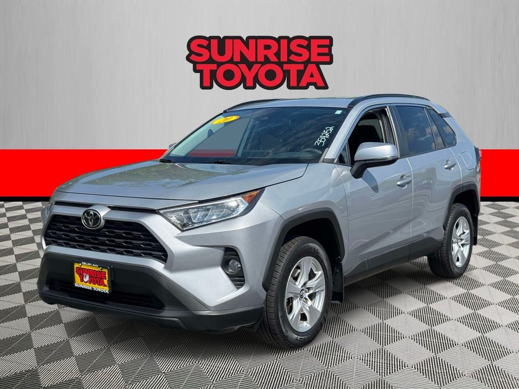 2020 Toyota RAV4 XLE