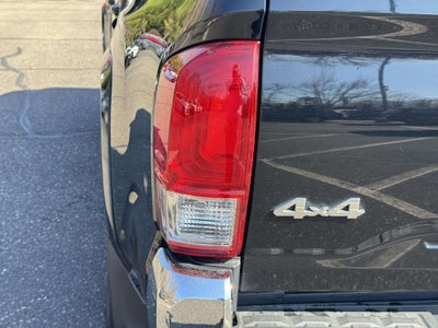 2020 Toyota Tacoma SR5 V6