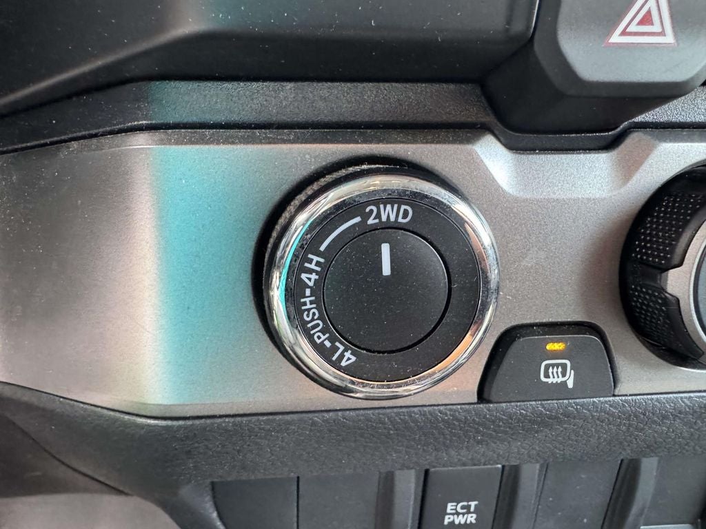 2022 Toyota Tacoma SR5 V6