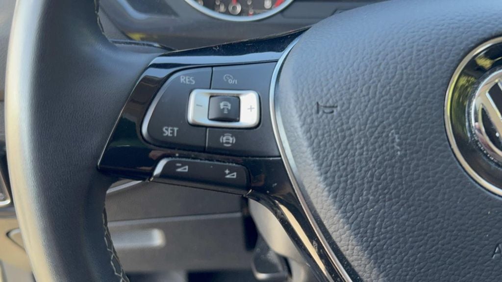 2021 Volkswagen Tiguan 2.0T SE R-Line Black