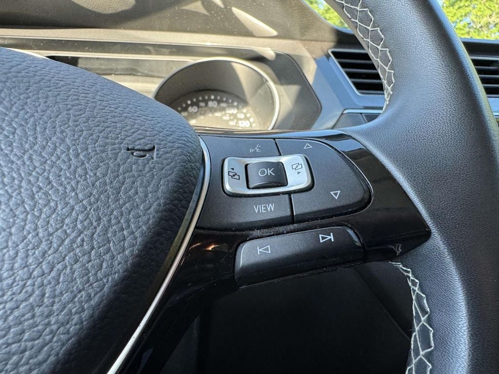 2021 Volkswagen Tiguan 2.0T SE R-Line Black