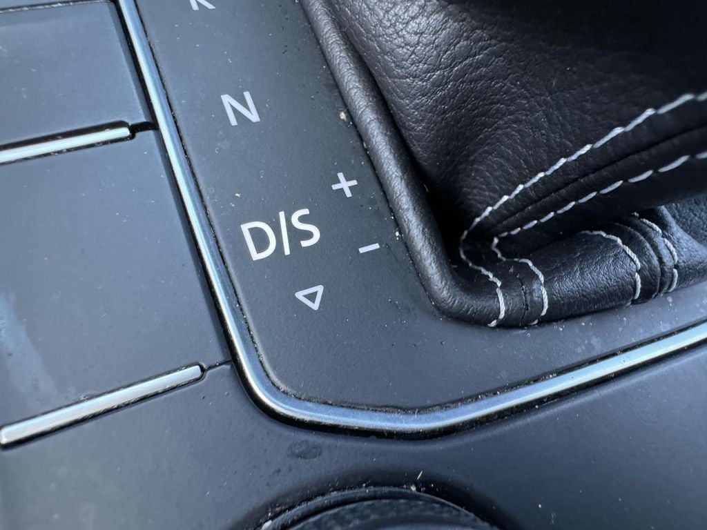 2021 Volkswagen Tiguan 2.0T SE R-Line Black