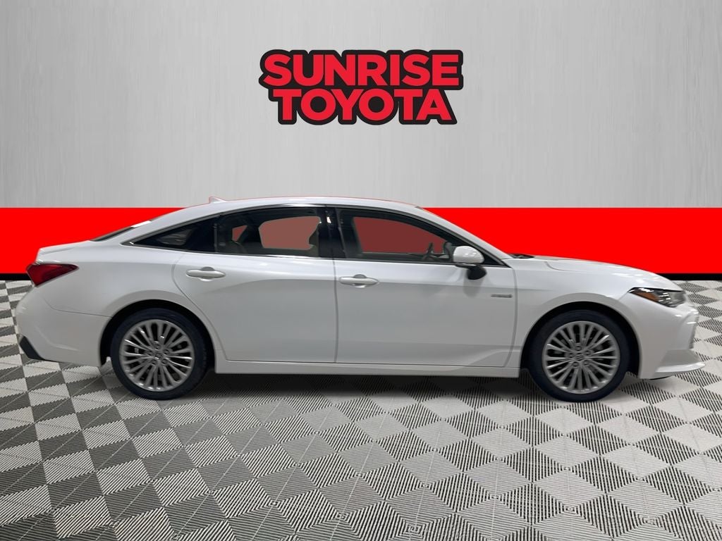 2019 Toyota Avalon Hybrid Limited