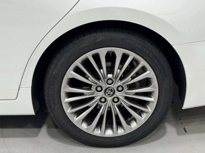 2019 Toyota Avalon Hybrid Limited