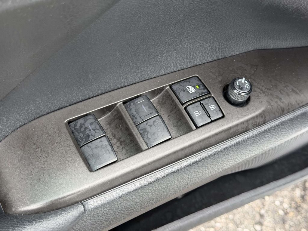 2023 Toyota Camry Hybrid SE Nightshade