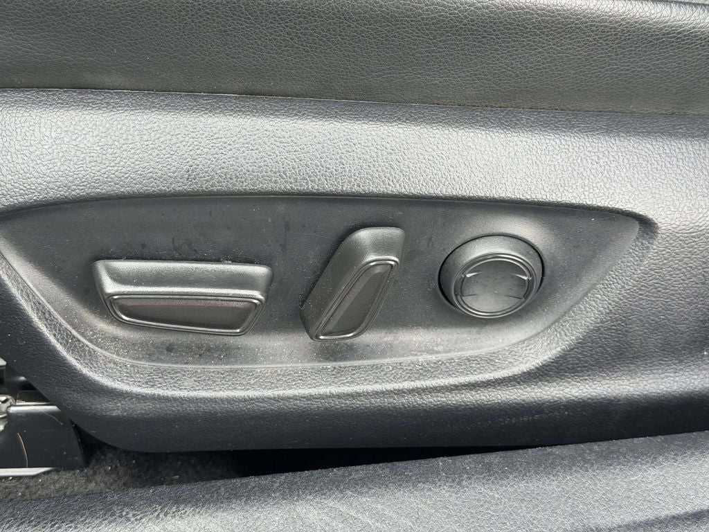 2023 Toyota Camry Hybrid SE Nightshade