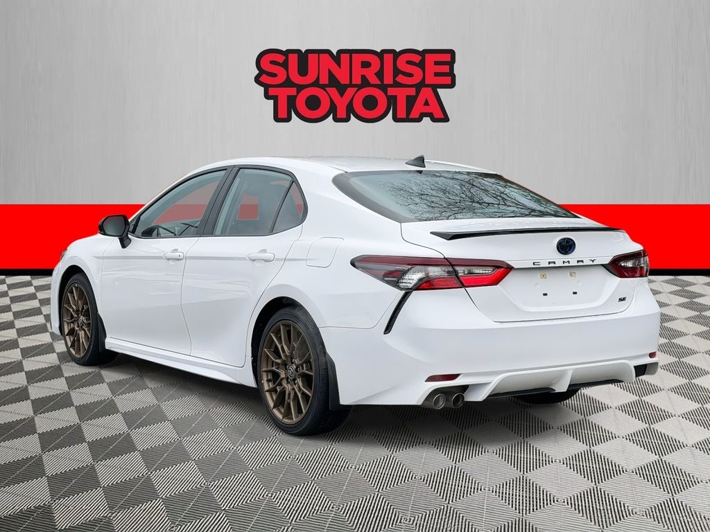 2023 Toyota Camry Hybrid SE Nightshade