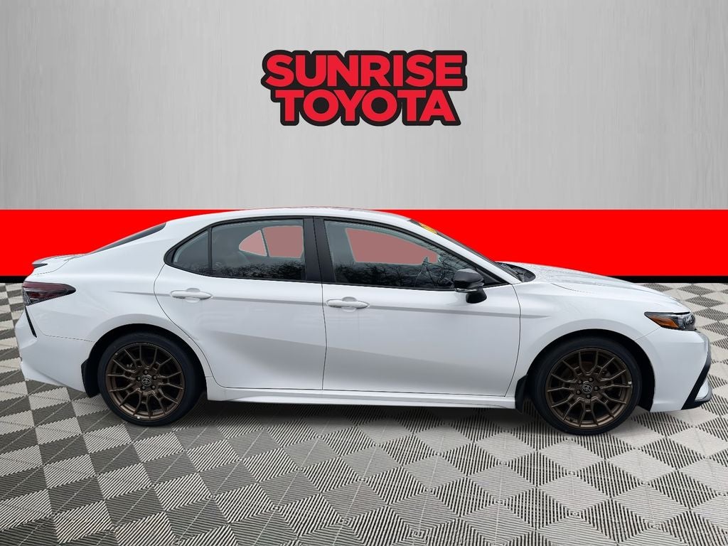 2023 Toyota Camry Hybrid SE Nightshade