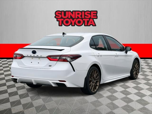 2023 Toyota Camry Hybrid SE Nightshade