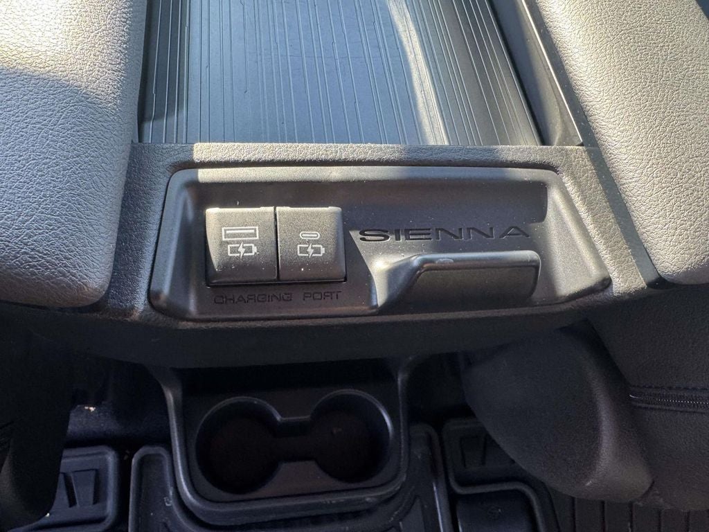 2023 Toyota Sienna XSE