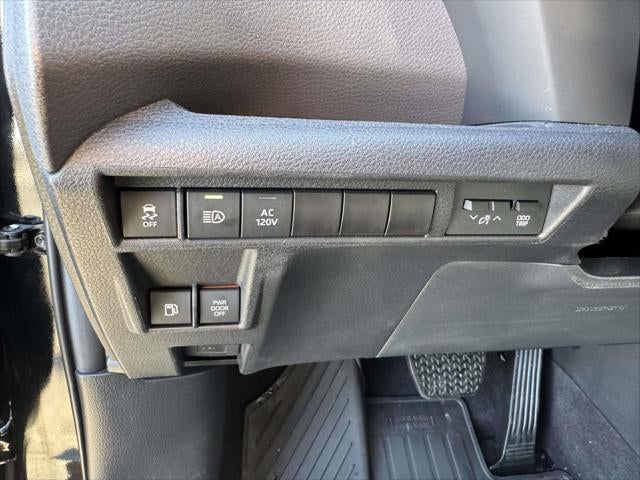 2023 Toyota Sienna XSE