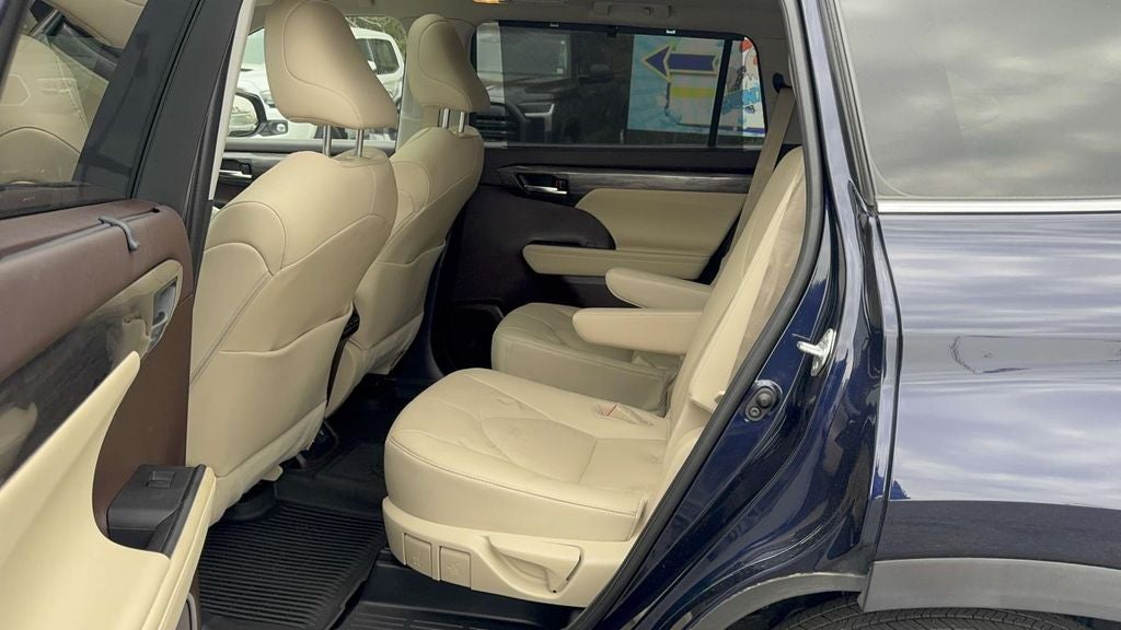 2021 Toyota Highlander Platinum