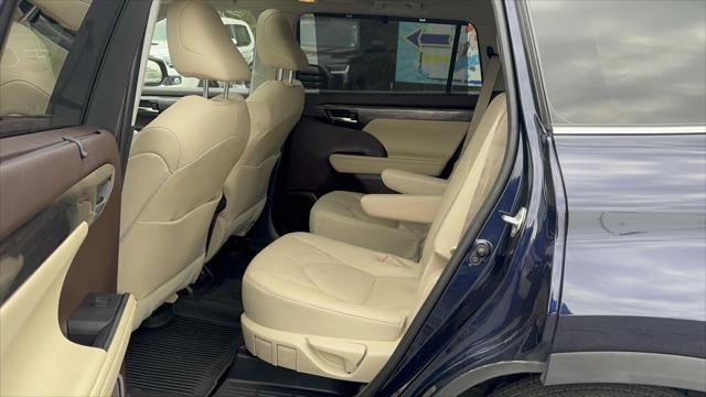 2021 Toyota Highlander Platinum