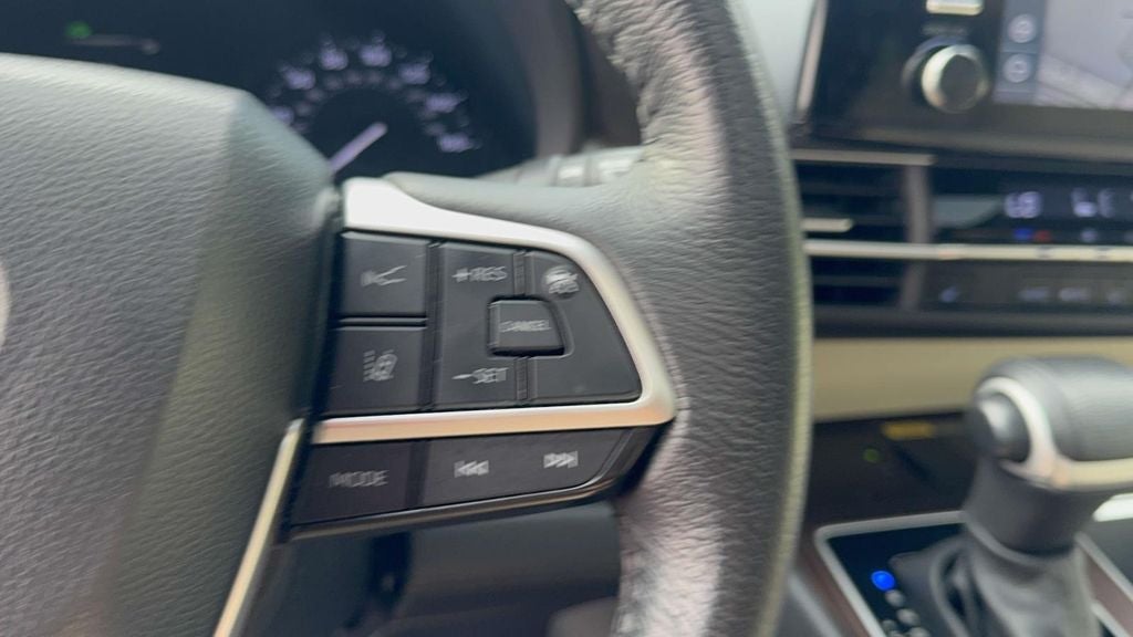 2023 Toyota Sienna XLE 7 Passenger