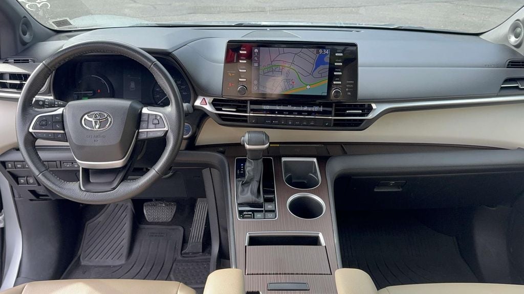 2023 Toyota Sienna XLE 7 Passenger