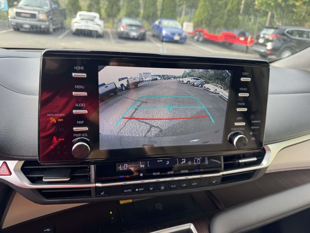 2023 Toyota Sienna XLE 7 Passenger