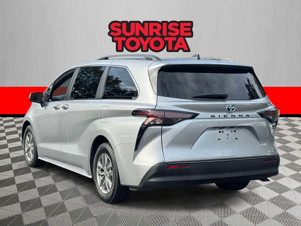 2023 Toyota Sienna XLE 7 Passenger