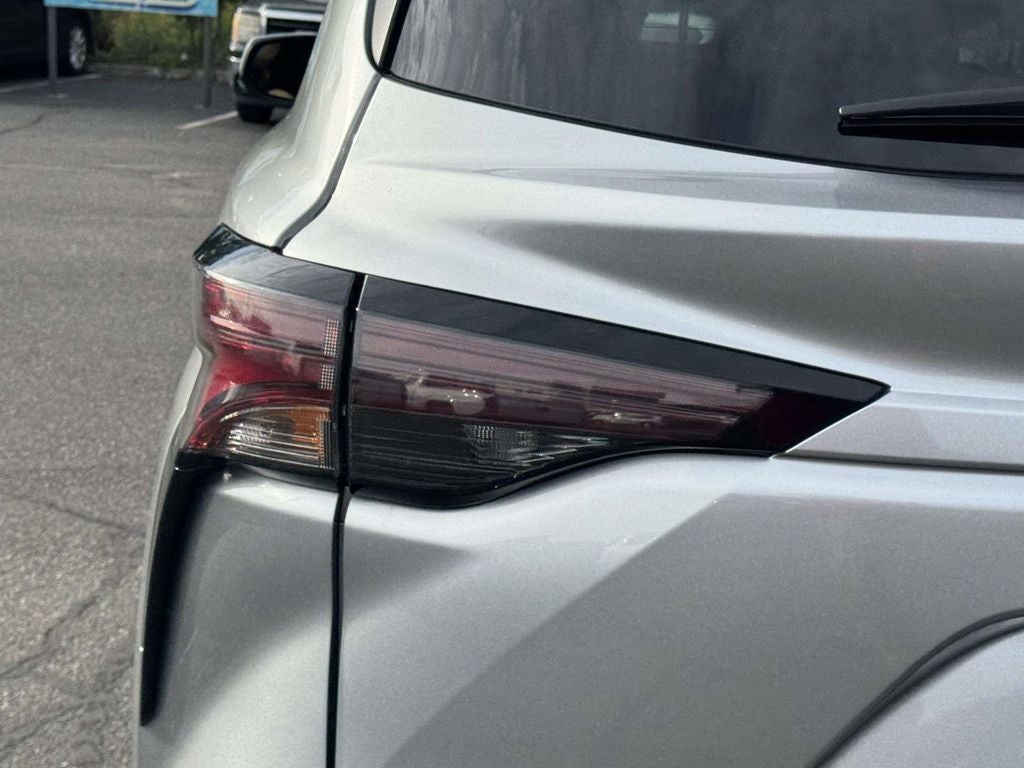 2023 Toyota Sienna XLE 7 Passenger