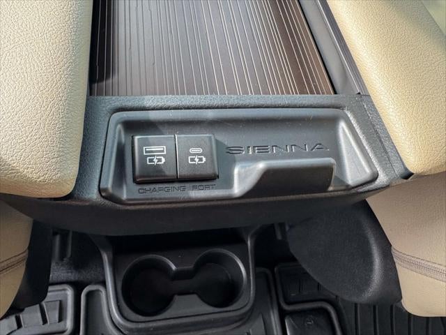 2023 Toyota Sienna XLE 7 Passenger