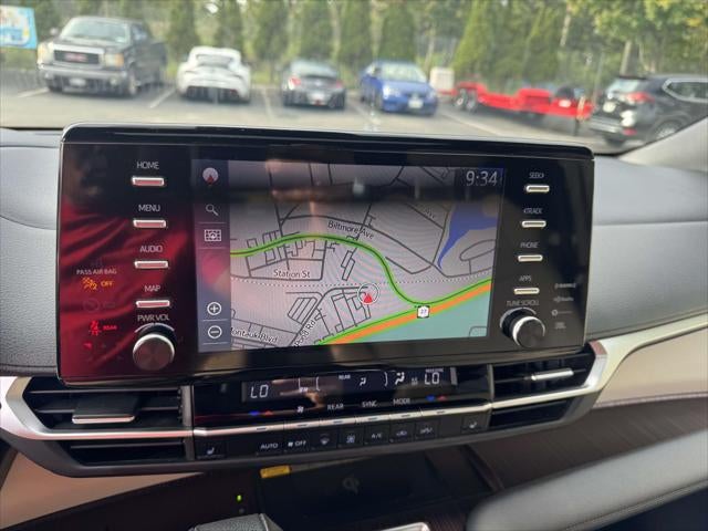 2023 Toyota Sienna XLE 7 Passenger