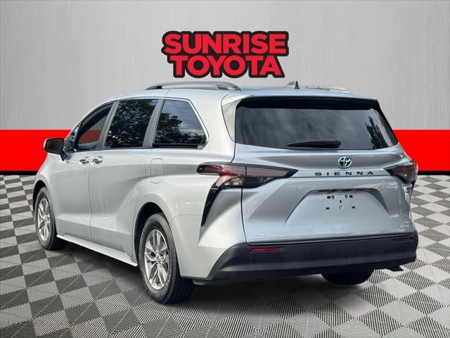 2023 Toyota Sienna XLE 7 Passenger