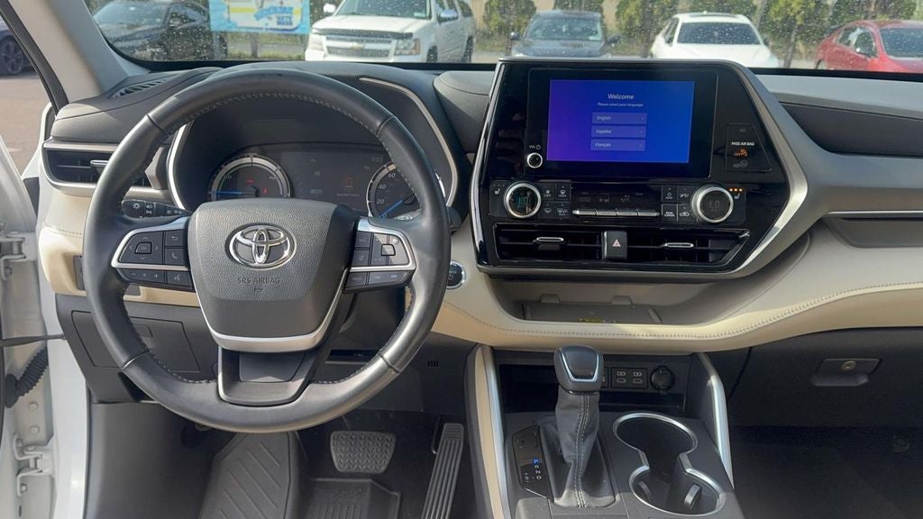 2023 Toyota Highlander Hybrid XLE
