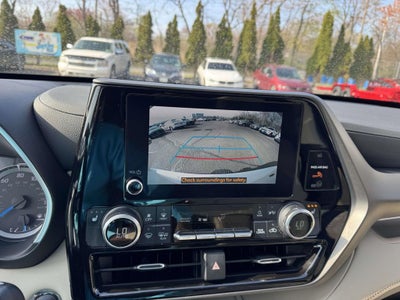 2023 Toyota Highlander Hybrid XLE