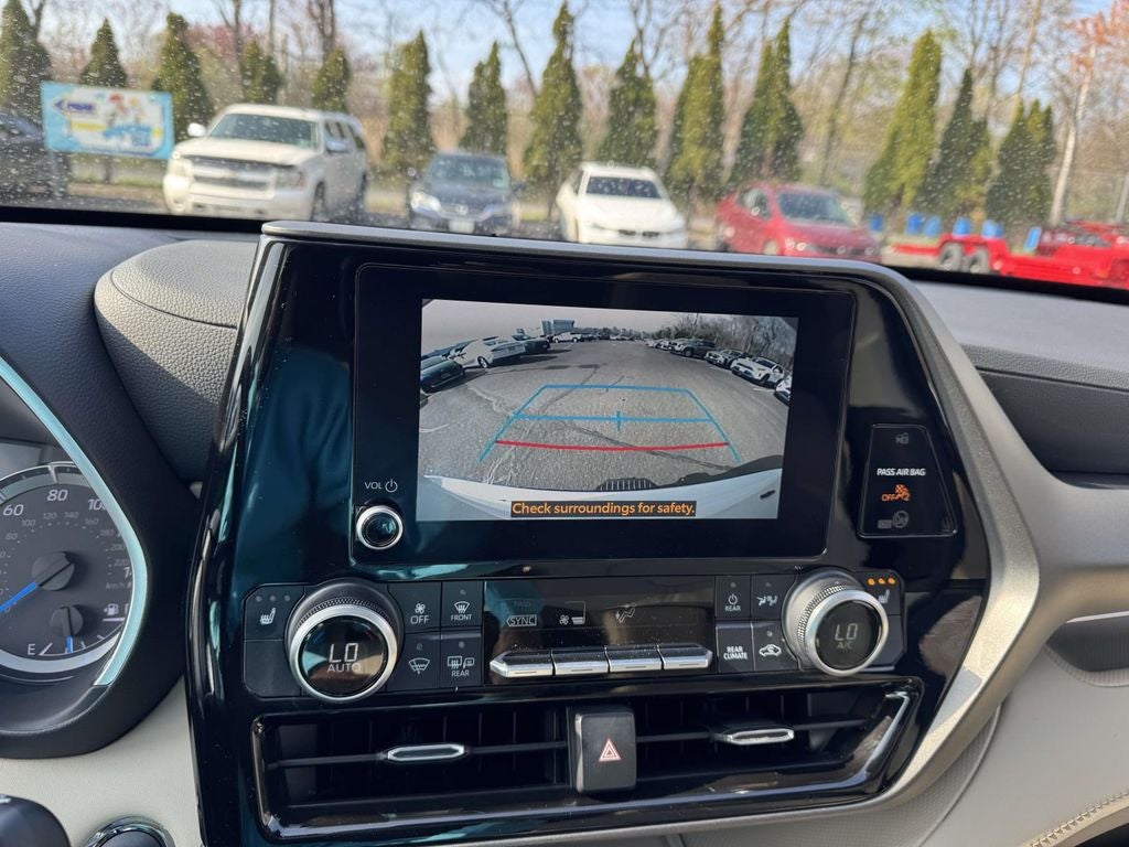 2023 Toyota Highlander Hybrid XLE