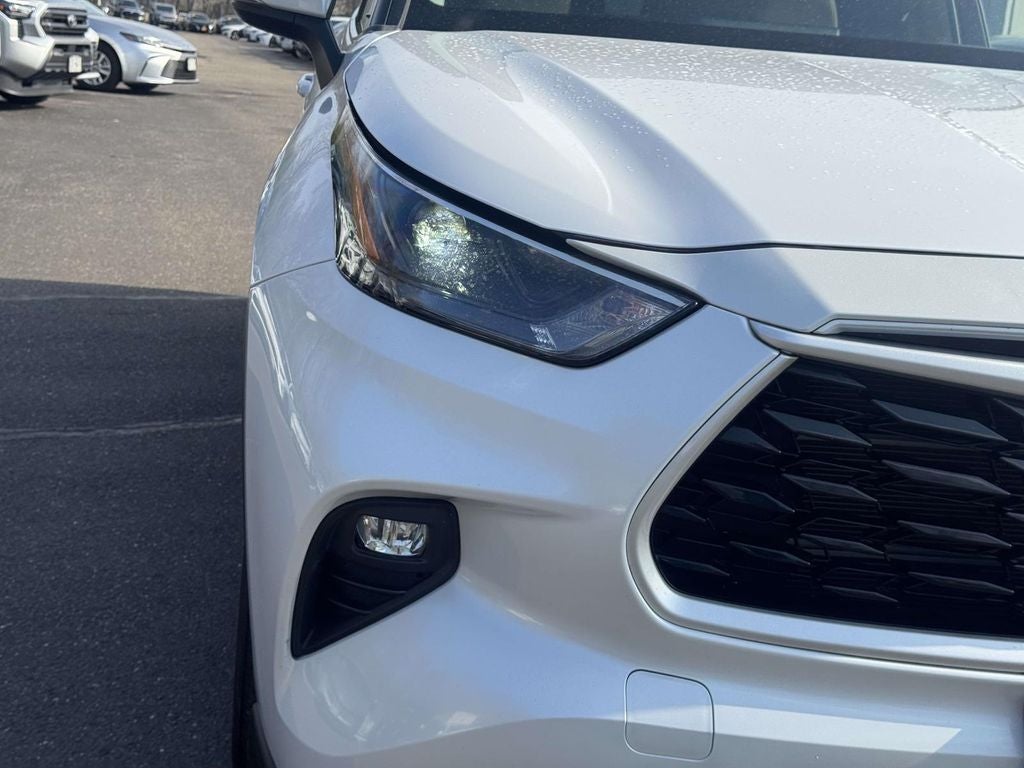 2023 Toyota Highlander Hybrid XLE