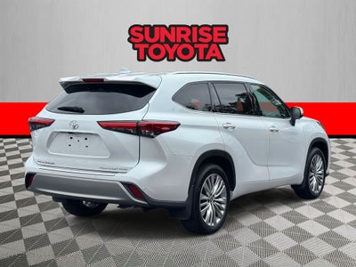 2023 Toyota Highlander Platinum