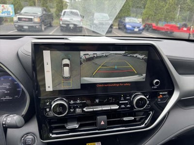 2023 Toyota Highlander Platinum