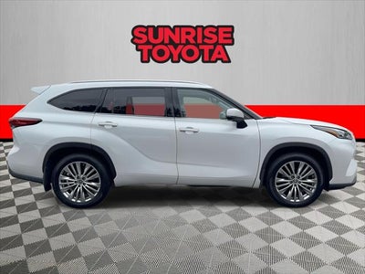 2023 Toyota Highlander Platinum