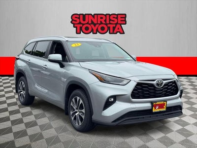 2023 Toyota Highlander XLE
