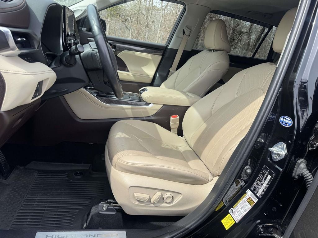 2022 Toyota Highlander Hybrid Limited