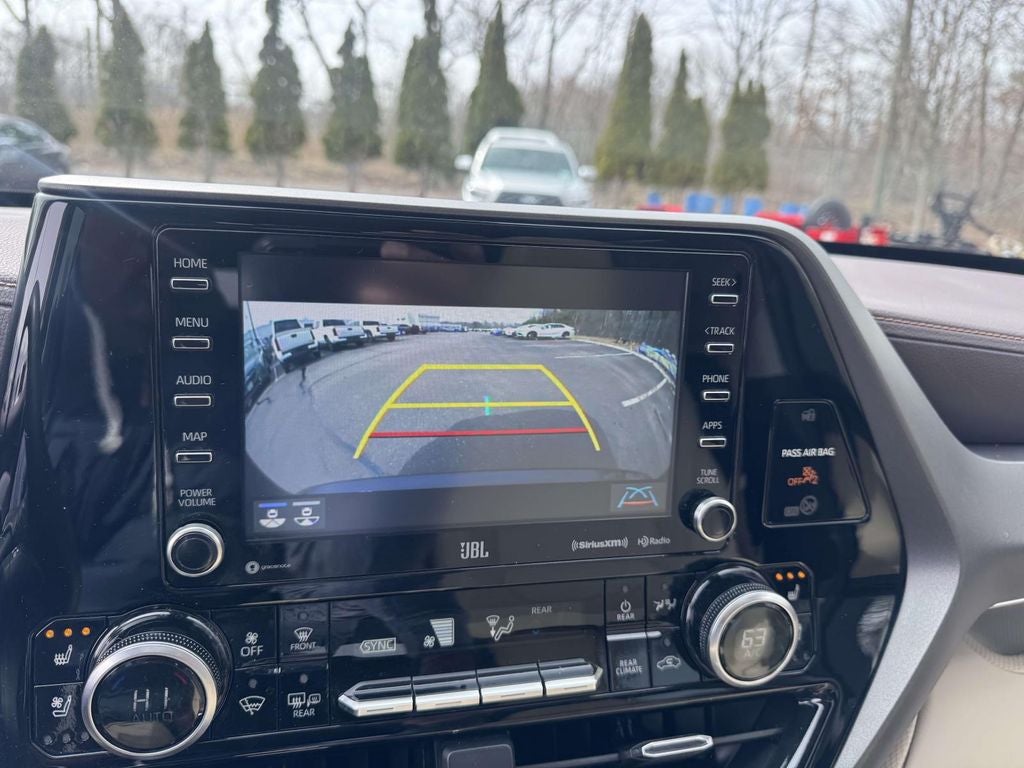 2022 Toyota Highlander Hybrid Limited