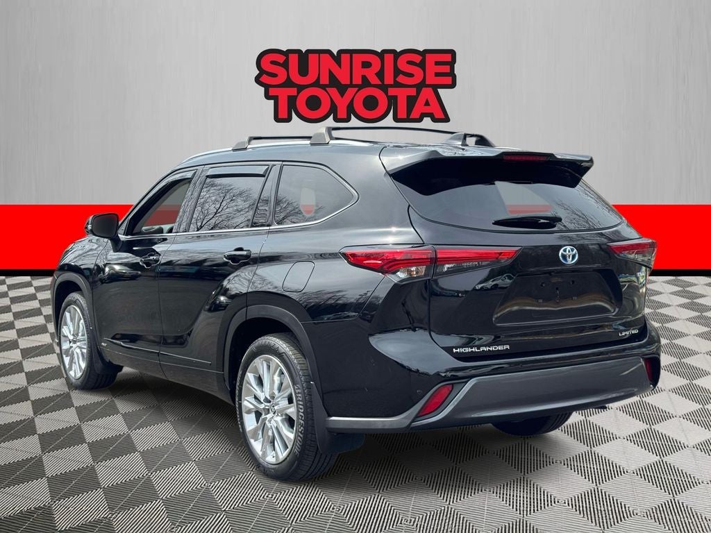 2022 Toyota Highlander Hybrid Limited