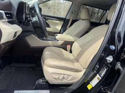 2022 Toyota Highlander Hybrid Limited