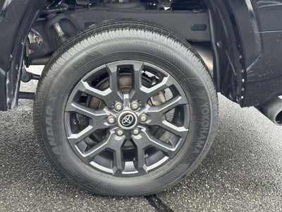 2023 Toyota Tundra Hybrid Platinum CrewMax