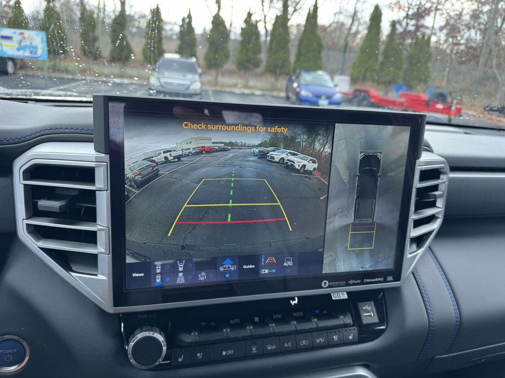 2023 Toyota Tundra Hybrid Platinum CrewMax