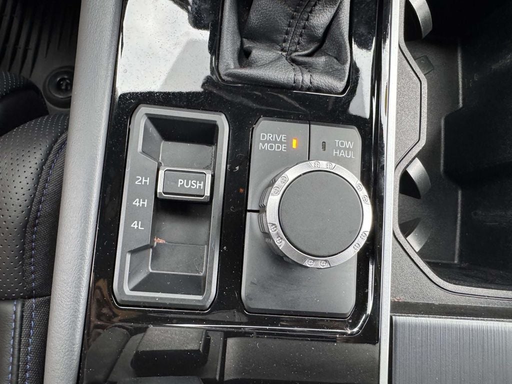 2023 Toyota Tundra Hybrid Platinum CrewMax