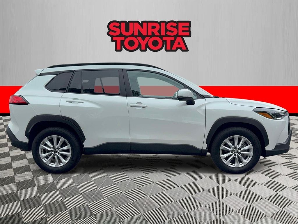 2023 Toyota Corolla Cross LE