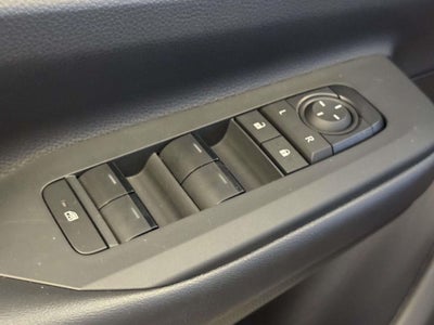 2025 Toyota Prius Plug-In Hybrid SE