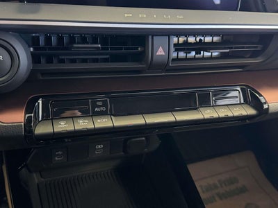 2025 Toyota Prius Plug-In Hybrid SE