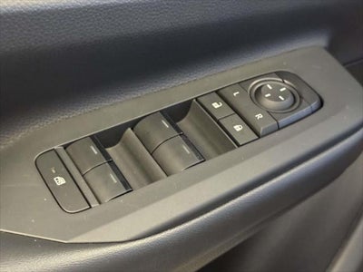 2025 Toyota Prius Plug-In Hybrid SE